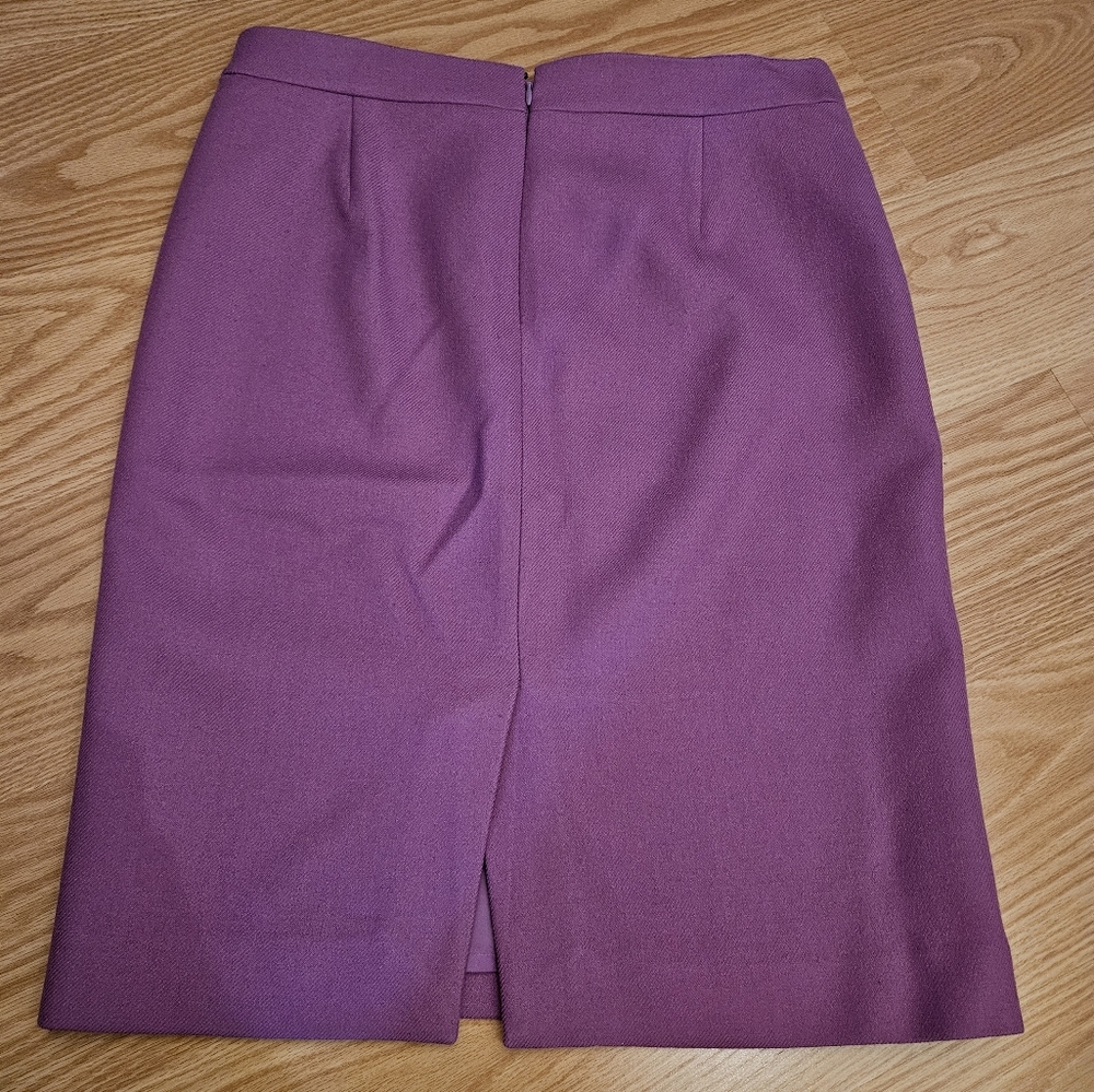 EUC JCREW No 2 wool pencil skirt size 10 lilac - Picture 2 of 3